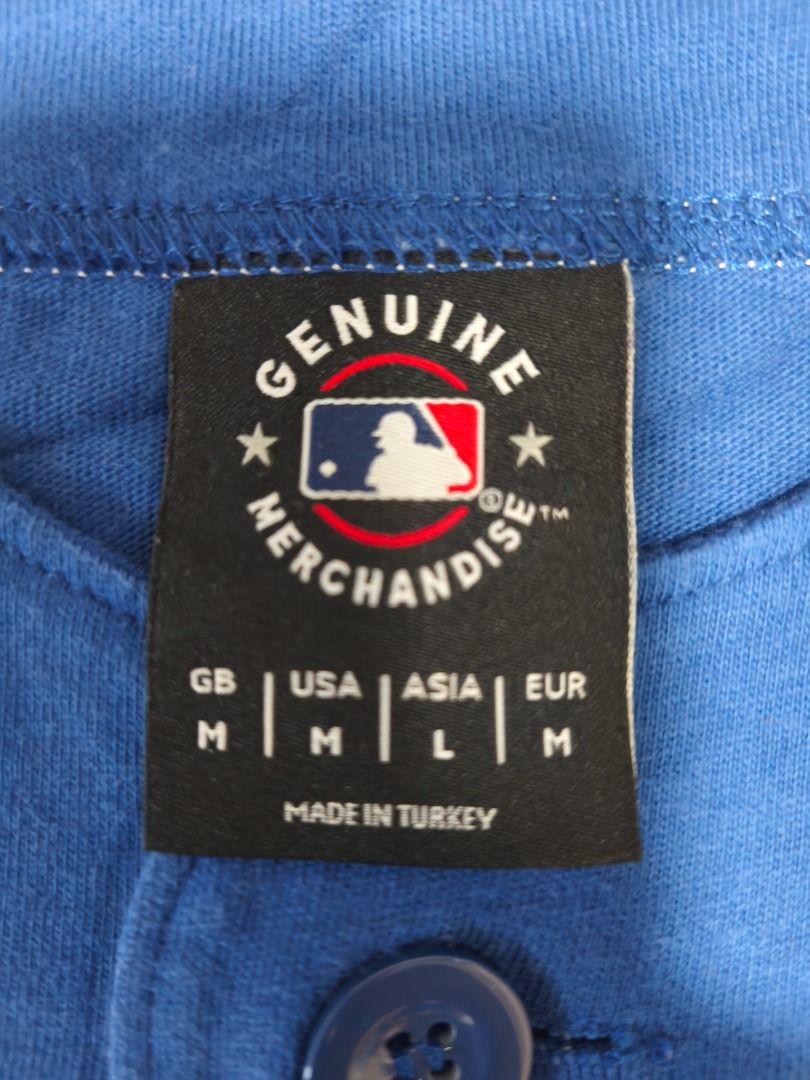 MLB Geniune Merchandise Fanatics, LA Dodgers, medium (Category: Tshirts & Polo Shirts ) located in Imus. Submitted by sellinthrift (Listing ID 1468988256, Image 3). Description: PRE-LOVED / DECLUTTERING SALE 🏷️ MLB Geniune Merchandise Fanatics, LA Dodgers Quick Details: • Size: Medium • Condition: 9/10 • Inclusions: T-shirt only • Issue/Notes: Pre-loved, very good condition, seldom used Price: ₱895+SF (Slightly negotiable for quick pickup) Pm fo
