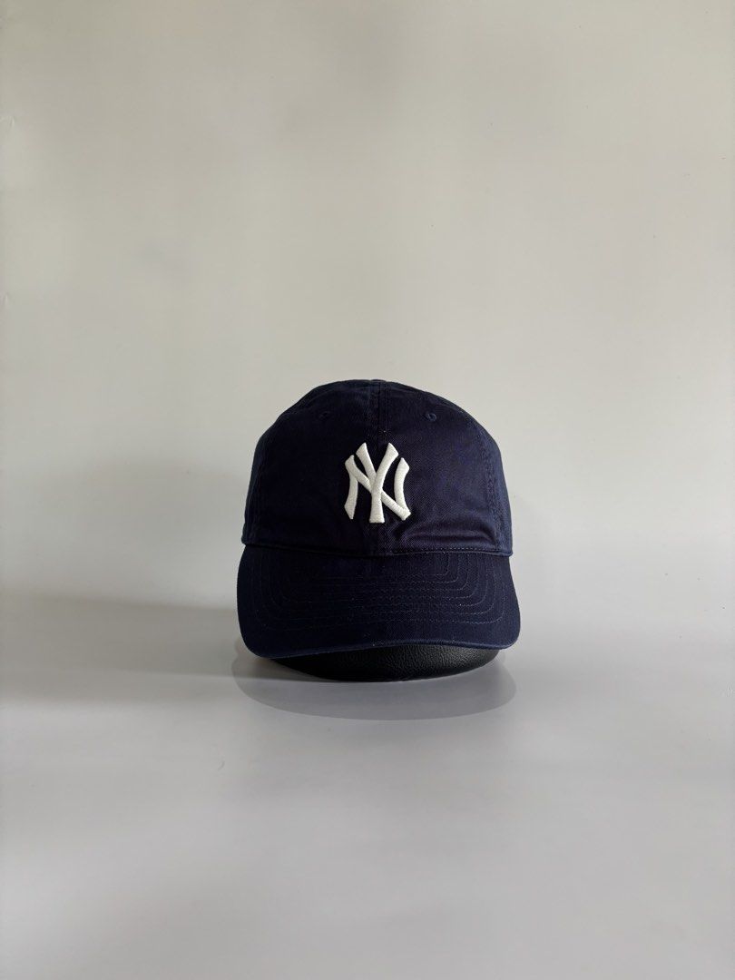 MLB NY dadhat (Category: Caps & Hats) located in Malaybalay. Submitted by haulsome (Listing ID 1468998274, Image 1). Description: MLB NY dadhat -No flaws/ Like new -Features an embroidered big NY logo up front -Adult size, adjustable strap 450php, +sf.