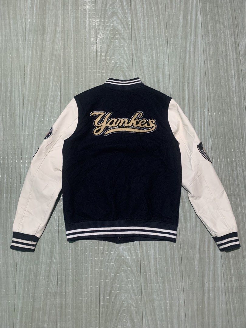 MLB varsity jacket (Category: Activewear) located in Cebu City. Submitted by head.ace1993 (Listing ID 1469124880, Image 2). Description: 20x26 Excellent condition No issue .