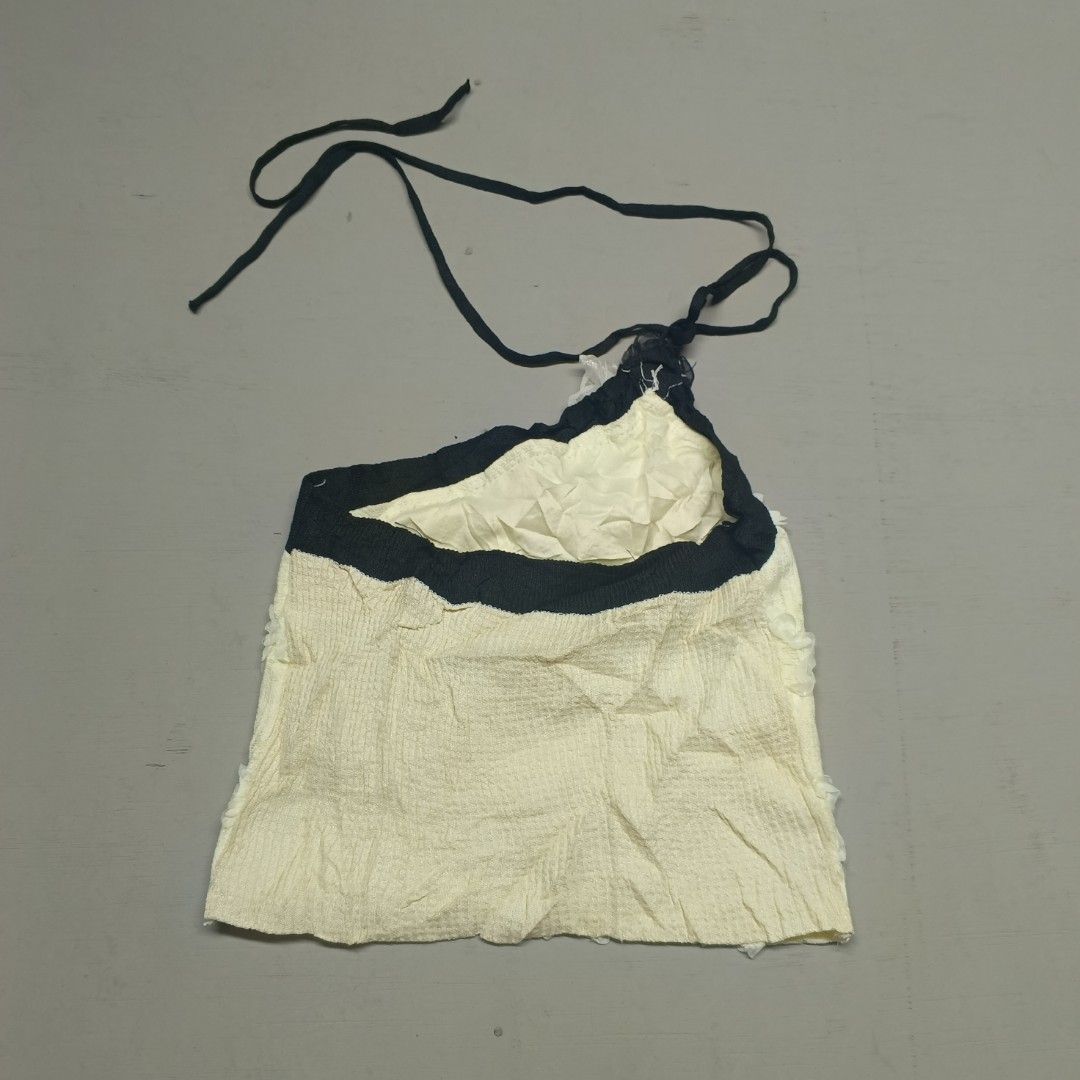 Modern textured Rosette Asymmetric Halter Tp (Category: Blouses) located in Pili. Submitted by jevin_ukay (Listing ID 1469031000, Image 2). Description: Width: 12 Length: 12 Good condition No Flaws Location Bicol.