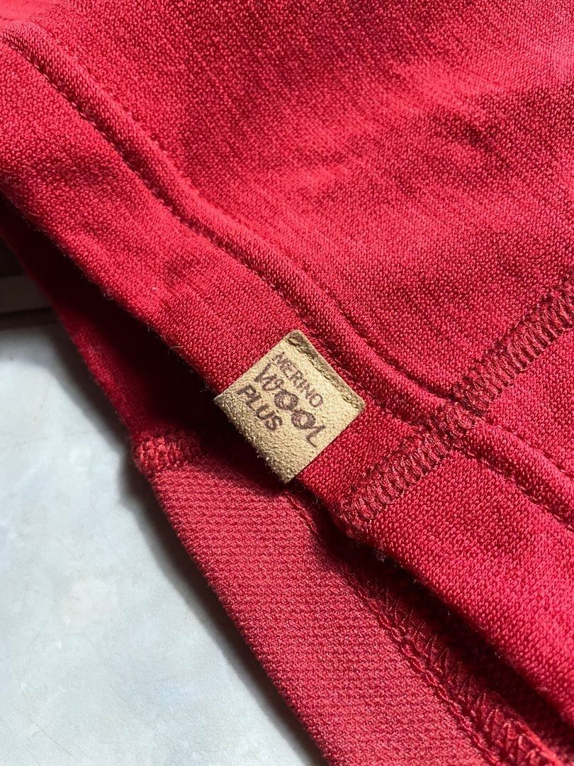 mont-bell half-zip Red (Category: Coats, Jackets and Outerwear) located in Caloocan City. Submitted by renowear (Listing ID 1469101441, Image 2). Description: mont-bell half-zip Red As New Condition Color Rate: 9.8/10 No Issue Measurements • Width: 20 • Length: 26 Price: 1200 obo DM IF INTERESTED📥.