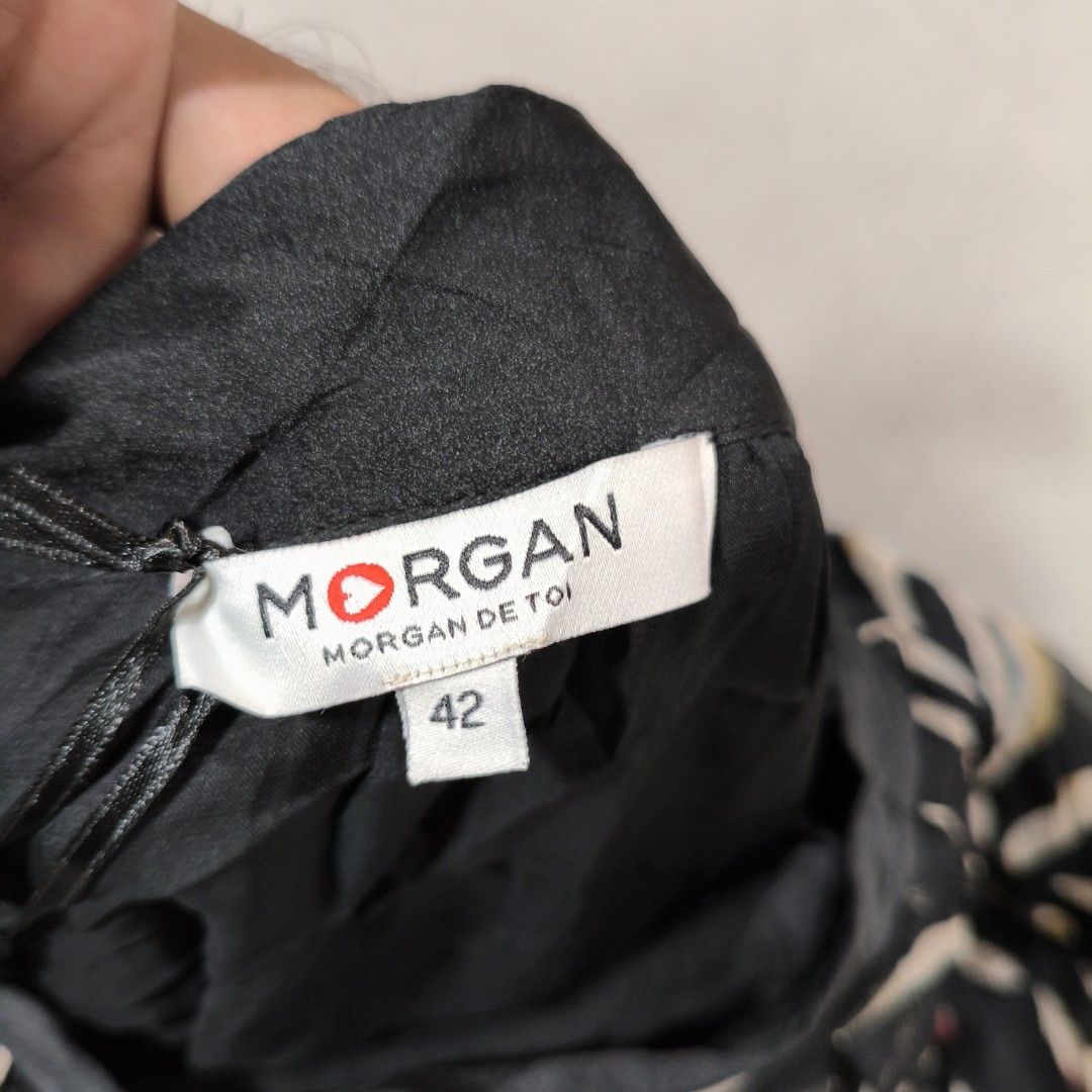 Morgan de toi skirt (Category: Skirts) located in Calatrava. Submitted by ermitany0 (Listing ID 1469096061, Image 3). Description: Morgan de TOI skirt as new condition size: 42 / US 12 check photos for more details ✅⬇️ location: Negros Occidental PM if interested 📩📩📩📩.