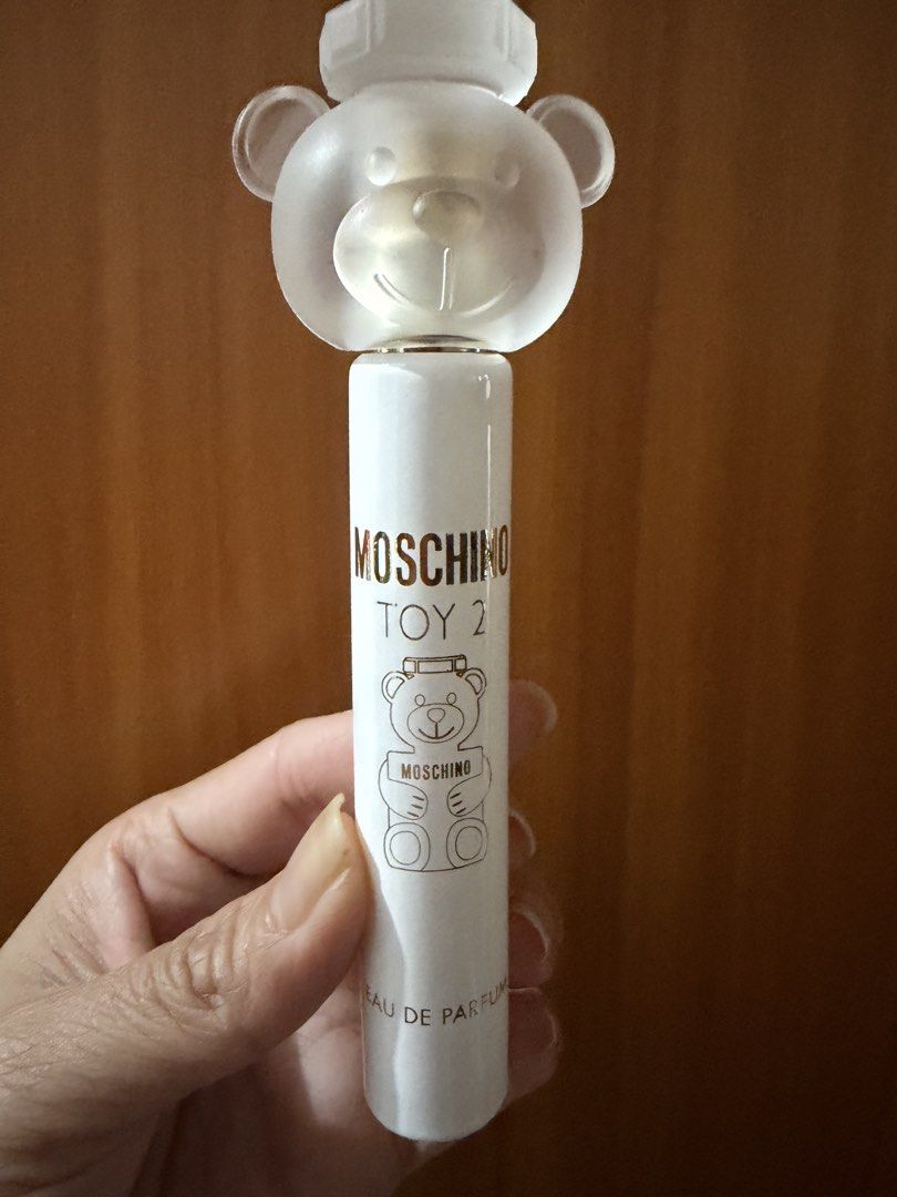 Moschino Toy 2 10ml Pen type Perfume (Category: Fragrance & Deodorants) located in Makati City. Submitted by petite_preloved2 (Listing ID 1468981369, Image 1). Description: Brand new 100% Authentic No box as this is part of a set.