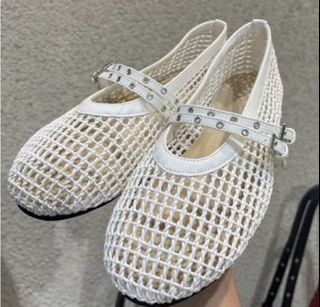 (Category: ) located in . Submitted by thrift.trend (Listing ID 1469161480, Image 1). Description: .