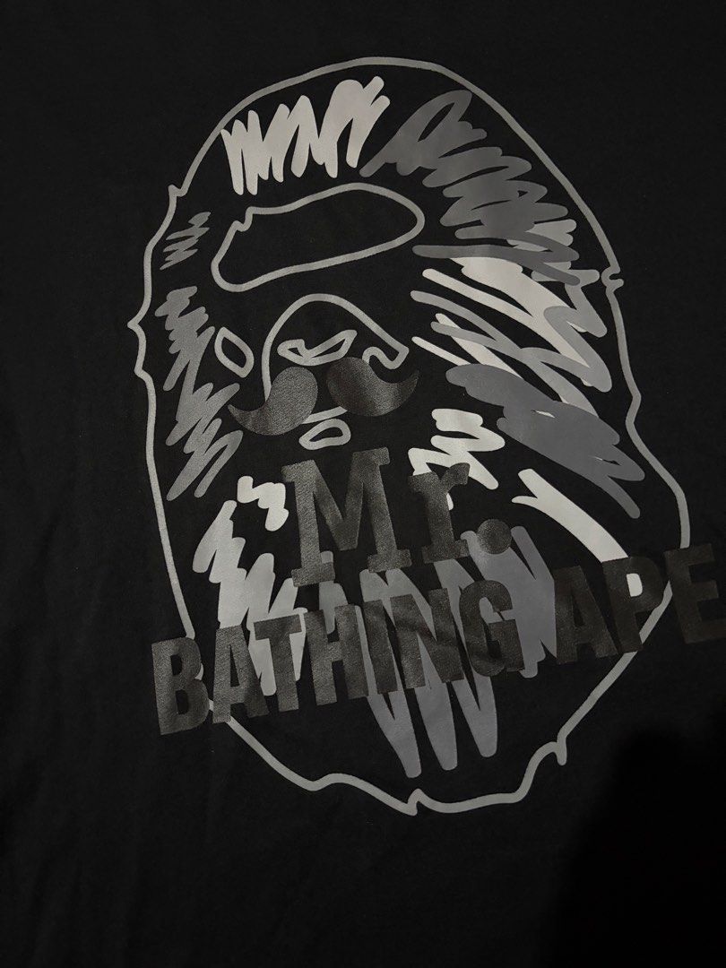 Mr Bape Bighead (Category: Activewear) located in Manila. Submitted by vanbruv (Listing ID 1468983557, Image 2). Description: MR BAPE BIGHEAD ORIGINAL NO FLAW SIZE LARGE .