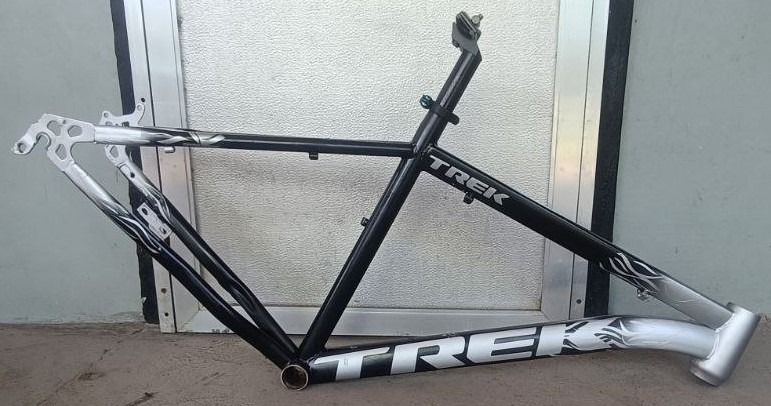 MTB Steel Frame (26er) + Seat Post + Seat Post Clamp + Water Bottle (Category: Bicycles) located in Davao. Submitted by scaras (Listing ID 1468986821, Image 2). Description: Note: • Features a sturdy, hardtail, steel-crafted frame. • Refurbished, repainted, & custom-stickered with replacement decals. • Two-tone split finish – Silver & black (paid P1K for painting) • Traditional cross-country geometry, a sloping top tube, standard external cable r