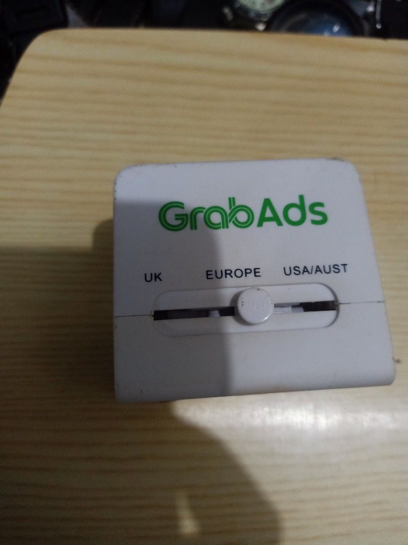 Multi socket (Category: Other Gadgets) located in Las Pinas. Submitted by the_recycle_shop (Listing ID 1469102666, Image 1). Description: Good working condition.