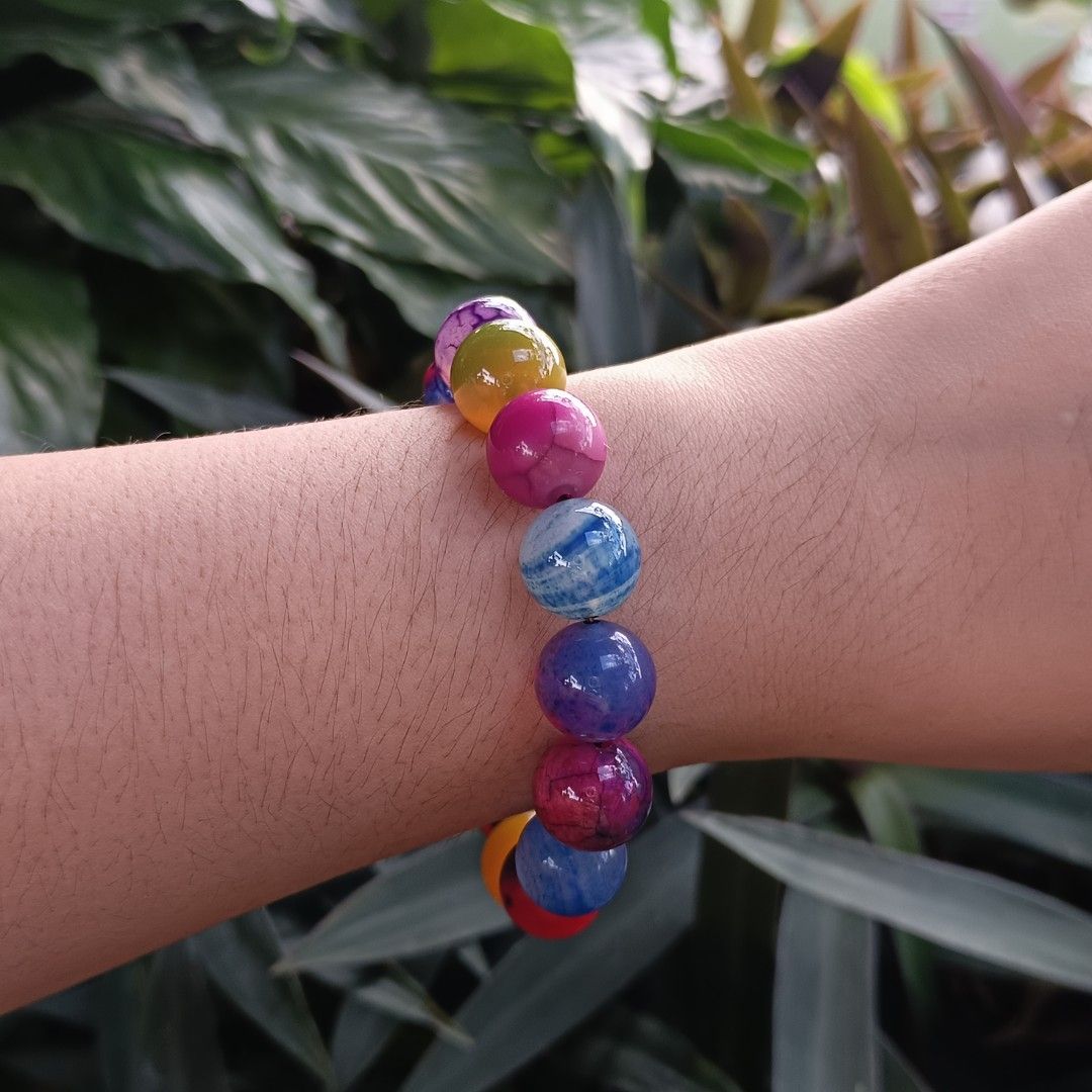 Multicolor Agate (Category: Bracelets) located in Manila. Submitted by enchantra_gems (Listing ID 1469111688, Image 2). Description: 🌈 MULTICOLOR AGATE BRACELET Wear Your Colors. Embrace Your Balance. More than a colorful accessory, Multicolor Agate symbolizes harmony, stability, positivity, and inner strength. ✨ 💎 Bracelet Details: 📿 Bead Size: 14mm 💰 Price: 700 📏 Wrist Size: 15cm-16cm.