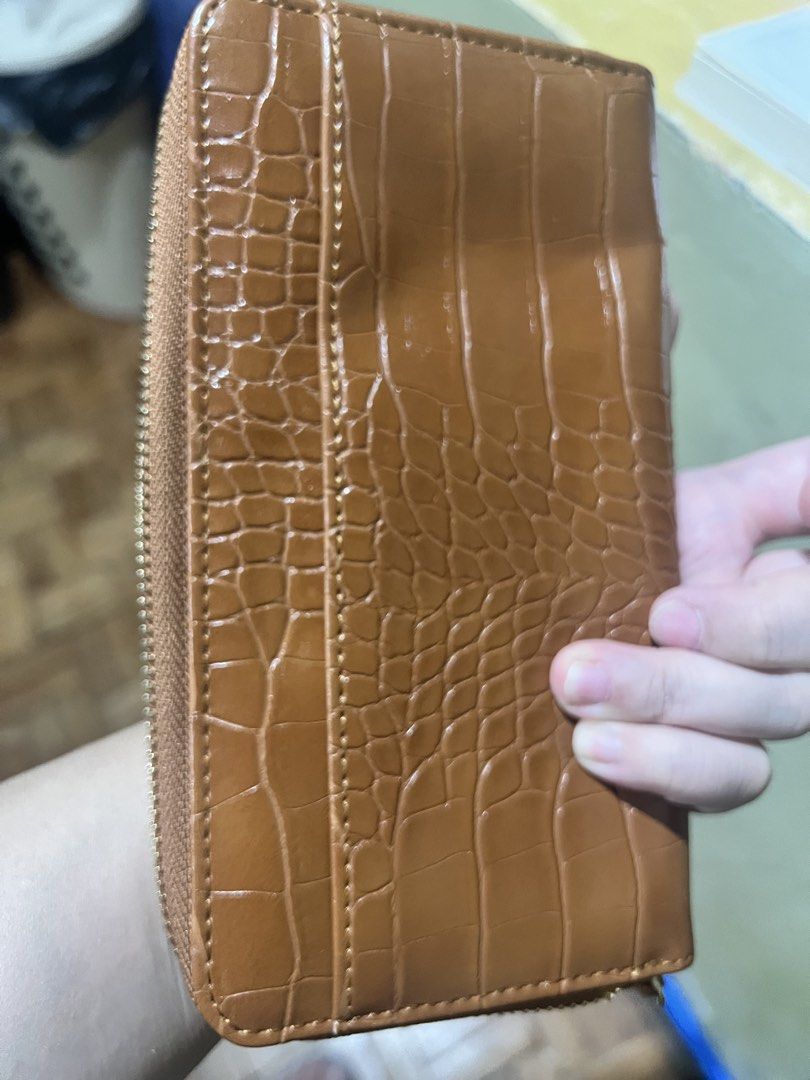 Nanette Lepore brown Wallet (Category: Wallets & Card holders) located in Paranaque City. Submitted by arianem031087 (Listing ID 1469027771, Image 3). Description: .