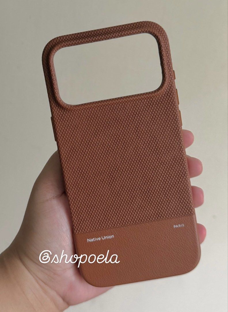NATIVE UNION RE CLASSIC (TAN) CASE FOR IPHONE 17 PRO MAX (Category: Cases & Sleeves) located in Caloocan City. Submitted by shopoela (Listing ID 1468963802, Image 1). Description: Hello po. Selling my preloved IPHONE 17 PRO MAX case. ✨ 🫧 NATIVE UNION RE CLASSIC (TAN) CASE 💰 PRICE: ₱1500 — VGC. — with original box. ❗️ACTUAL PICTURES ALREADY POSTED. Will comment below side by side video of the item for further checking. ❗️DISCLAIMER: BAWAL PO SA 