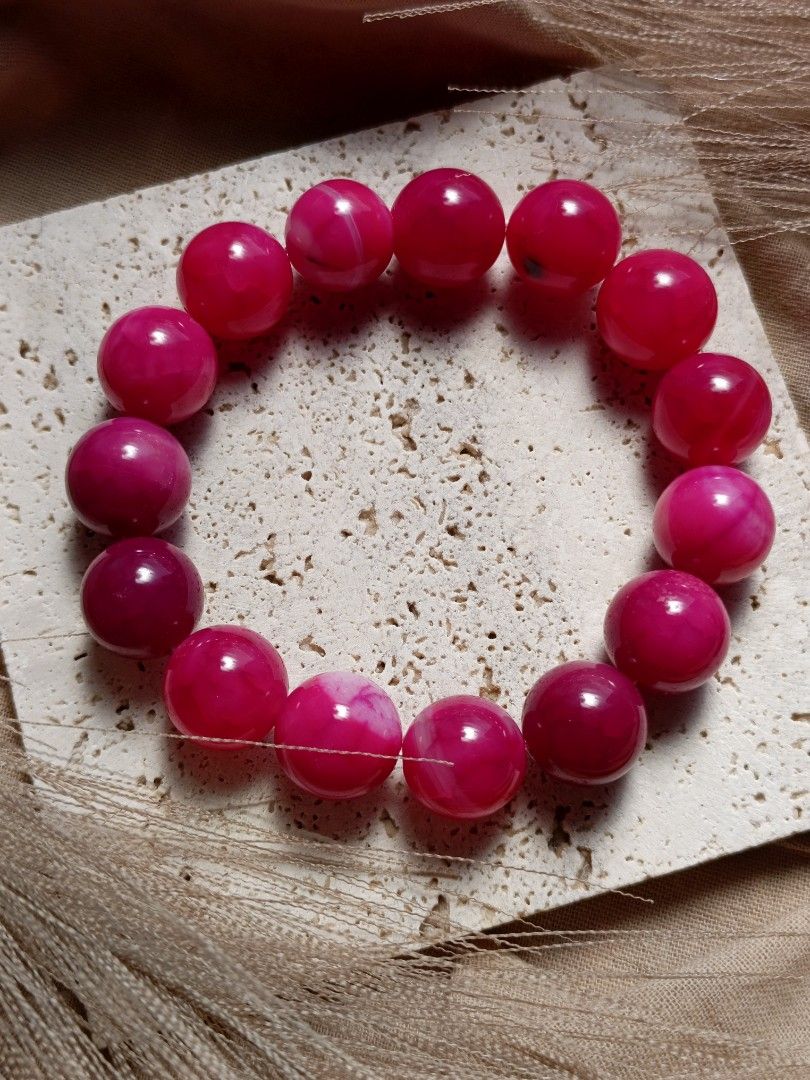 Natural Pink Agate (Category: Bracelets) located in Manila. Submitted by enchantra_gems (Listing ID 1469113832, Image 1). Description: 🌸 NATURAL PINK AGATE BRACELET Soft Beauty • Love • Inner Harmony Embrace the beauty of soft pink tones with our Pink Agate Bracelet. 💗 A timeless gemstone-inspired accessory symbolizing love, compassion, emotional balance, and self-love. ✨ SYMBOLIC MEANINGS 💗 Love & Compassion 🌸 Emotional Balance 🪷 Self-Love 