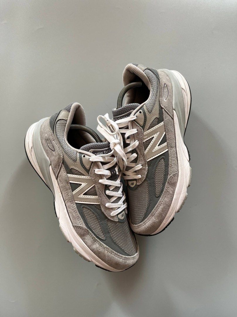 NB 990V6 GREY (10US) (Category: Sneakers) located in Baguio. Submitted by grabUrPairs (Listing ID 1469080205, Image 3). Description: EXCELLENT NO ISSUE FRESH SUEDE 10US/28CM PAIR ONLY AUTHENTIC.