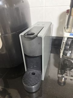 Nespresso Essenza Mini Coffee Machine Boxed, TV & Home Appliances ...