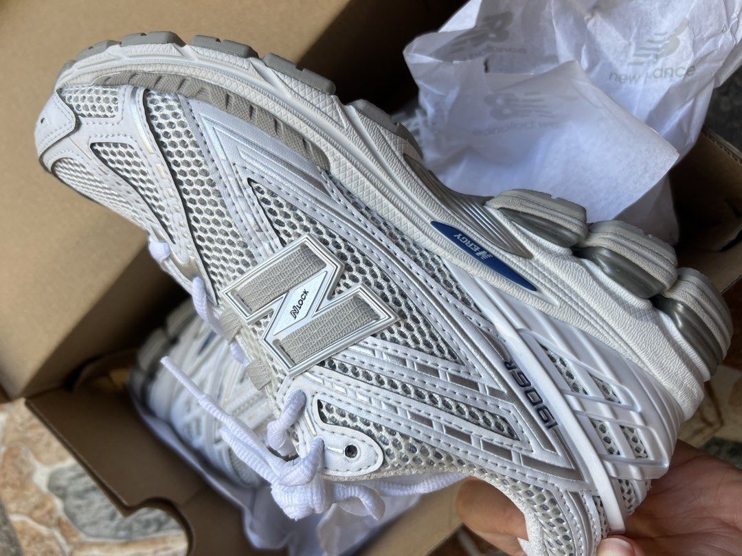 New balance 1906R (Category: Sneakers) located in Manila. Submitted by venieeece (Listing ID 1468991451, Image 2). Description: New balance 1906R Bnew bought in japan 100% authentic with original box & tag Size: 24.5cm Rfs: wrong size .