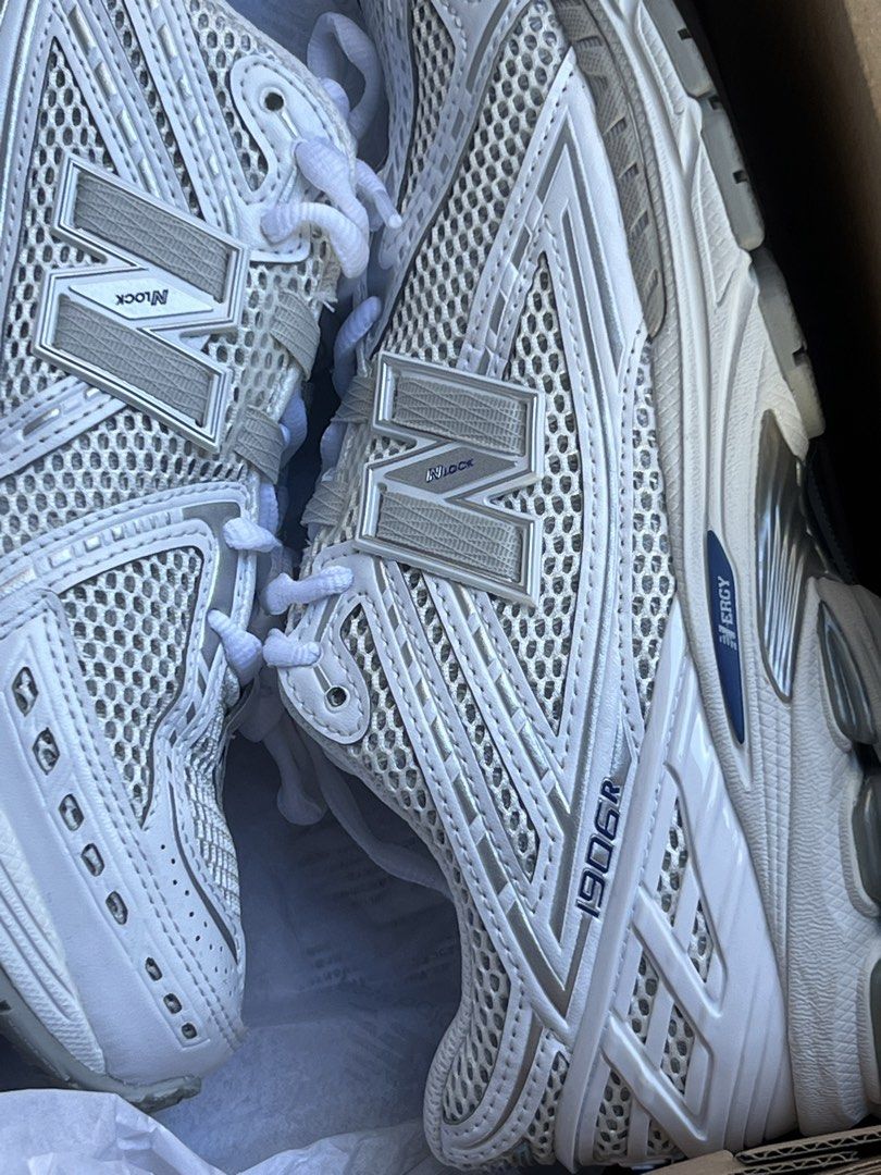 New balance 1906R (Category: Sneakers) located in Manila. Submitted by venieeece (Listing ID 1468991451, Image 3). Description: New balance 1906R Bnew bought in japan 100% authentic with original box & tag Size: 24.5cm Rfs: wrong size .