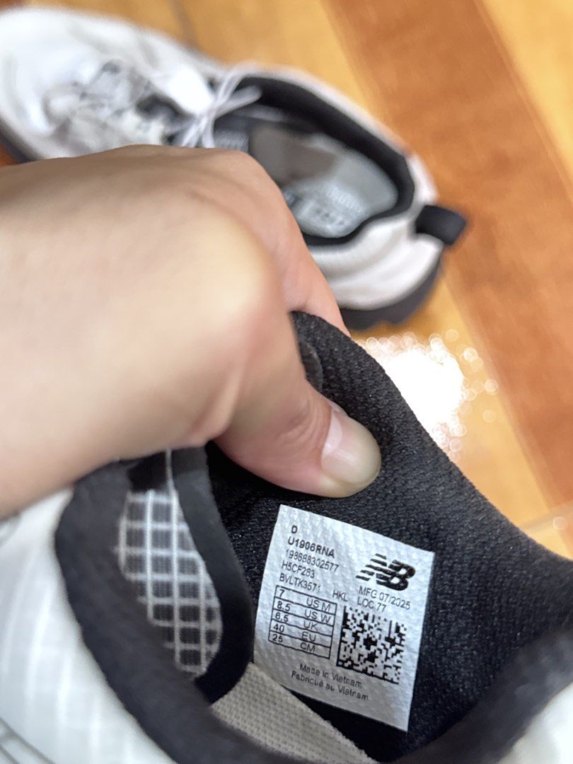 New Balance 1906R White Black (Category: Sneakers) located in Tarlac. Submitted by kyasonik (Listing ID 1468963154, Image 2). Description: - Brand: New Balance 1906R - Colorway: White and Black - Size: US Men 7 / Women 8.5 - Condition: Barely worn, super clean - bought it from hk -no box included .