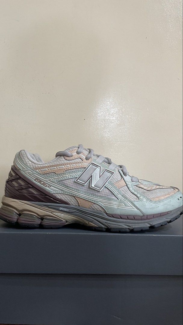 New Balance 1906U (Category: Sneakers) located in Manila. Submitted by clutched (Listing ID 1469023394, Image 1). Description: New Balance 1906U “Clay Ash” Size 10 Used - Excellent Og box 3795 negotiable.