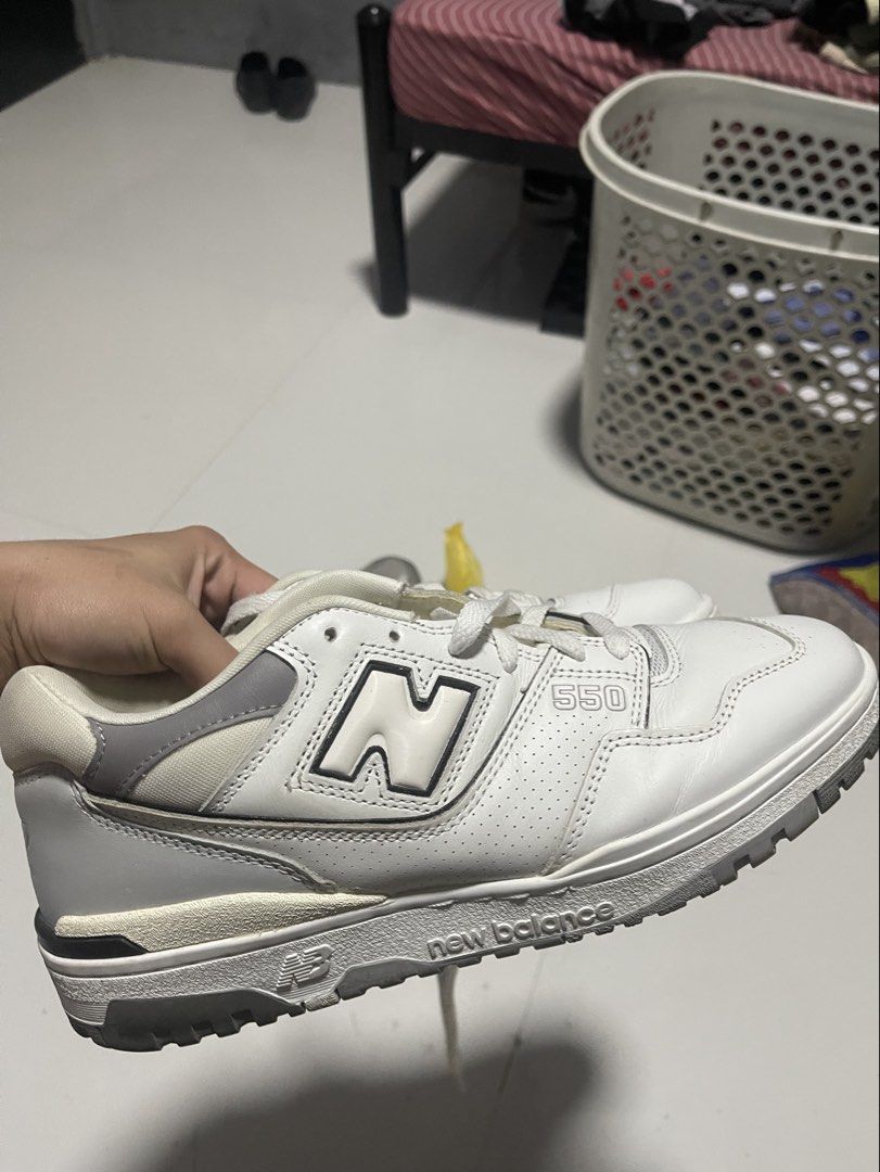 NEW BALANCE 550 (Category: Casual Shoes) located in Tarlac. Submitted by gosurf99 (Listing ID 1469100891, Image 1). Description: NEW BALANCE 550 sz 44 no box RFS: Decluttering rush na 2,500 Tarlac Loc open meetup & via shipment nationwide.
