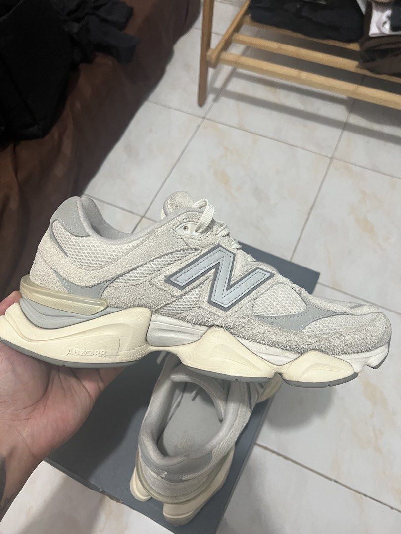 New Balance 9060 (U9060HSC) (Category: Sneakers) located in Batangas. Submitted by jfrncnlla11 (Listing ID 1469048003, Image 3). Description: Colorway: Sea salt / Raincloud / Moonbeam Size: US Men’s 11 Condition: Used but still in decent condition Original Box included Rfs: decluttering.