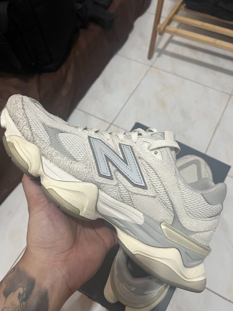 New Balance 9060 (U9060HSC) (Category: Sneakers) located in Batangas. Submitted by jfrncnlla11 (Listing ID 1469048003, Image 2). Description: Colorway: Sea salt / Raincloud / Moonbeam Size: US Men’s 11 Condition: Used but still in decent condition Original Box included Rfs: decluttering.