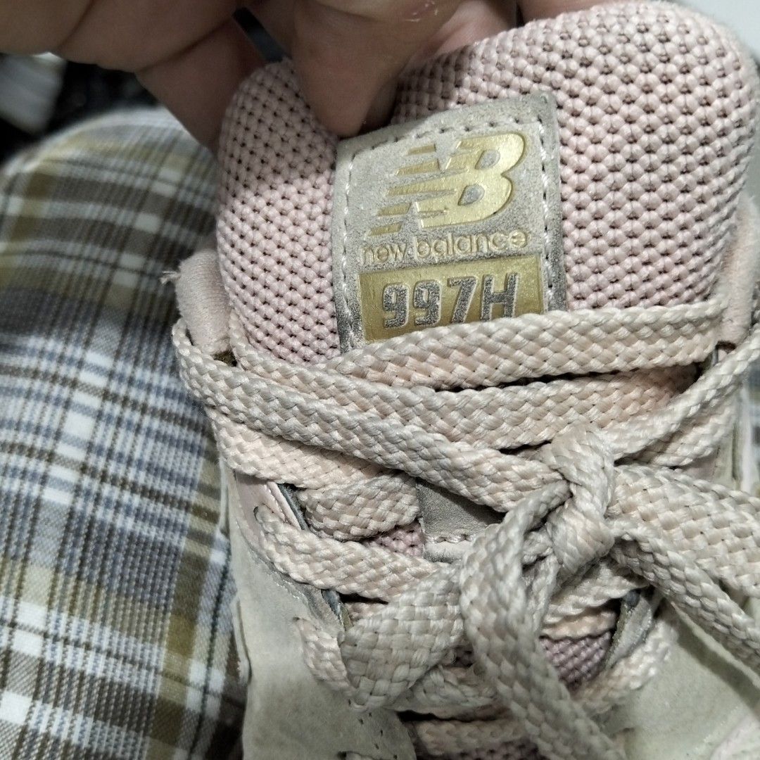New Balance 997H (Category: Sneakers) located in El Salvador. Submitted by francheskaukayukay (Listing ID 1469043565, Image 3). Description: .