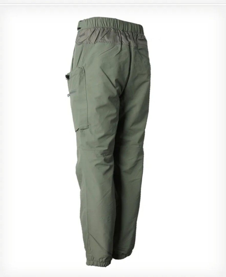 New Balance Eco Recycle Cargo Pants (Category: Joggers) located in Cebu City. Submitted by quiara2015 (Listing ID 1468945766, Image 3). Description: Legit / Orig New Balance Eco Recycle Cargo Pants Size small Dimes 28-30 x 37 Quick dry / multi pockets Olive green colorway Good as new 900 php.