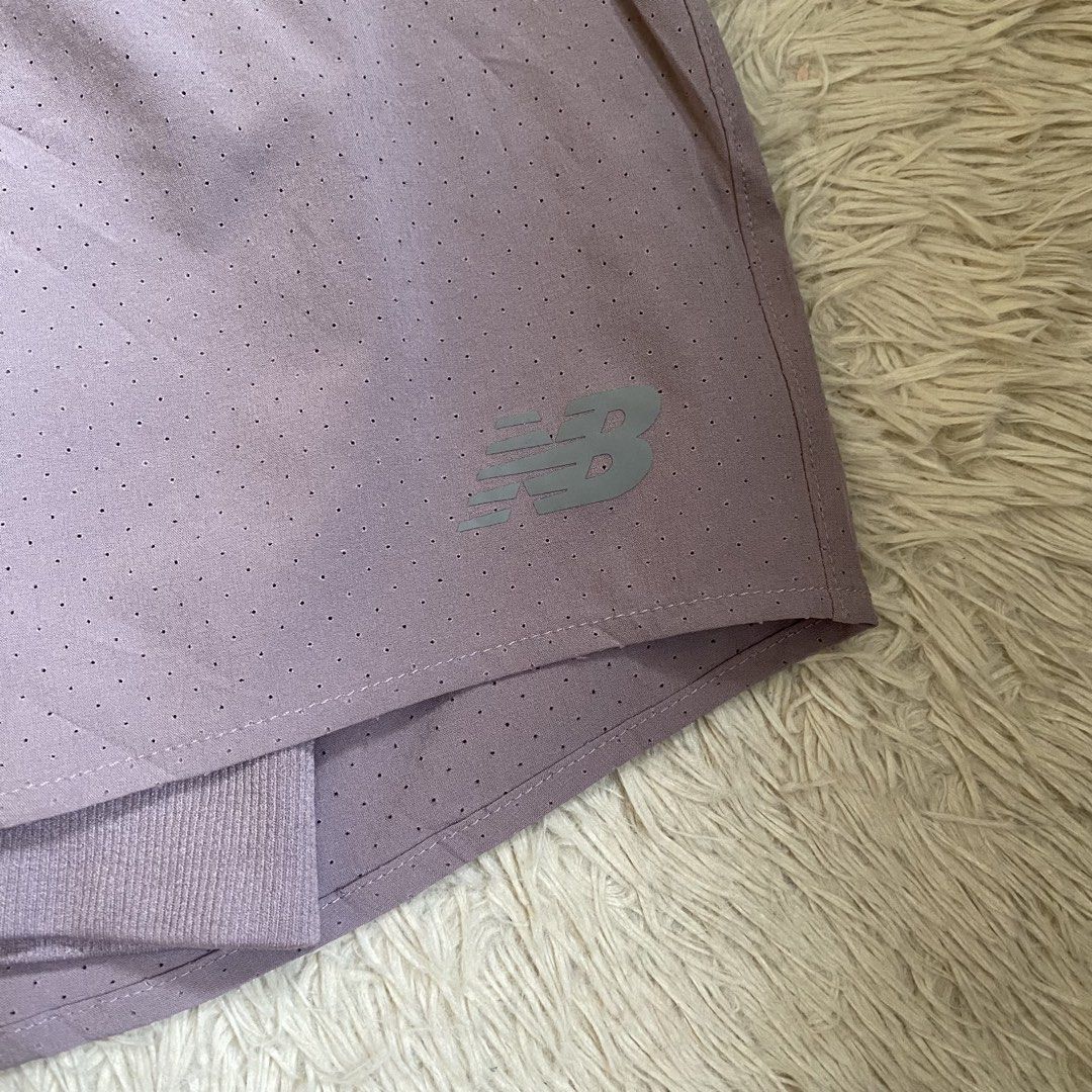 New Balance RC Seamless 2N1 Short (Category: Shorts) located in Cebu City. Submitted by stevenkylegil (Listing ID 1469035458, Image 2). Description: New Balance RC Seamless 2N1 Short Dimension: 30-32 waist / 12 length Color rate: 10/10 Excellent condition - No issue Message me📩 .