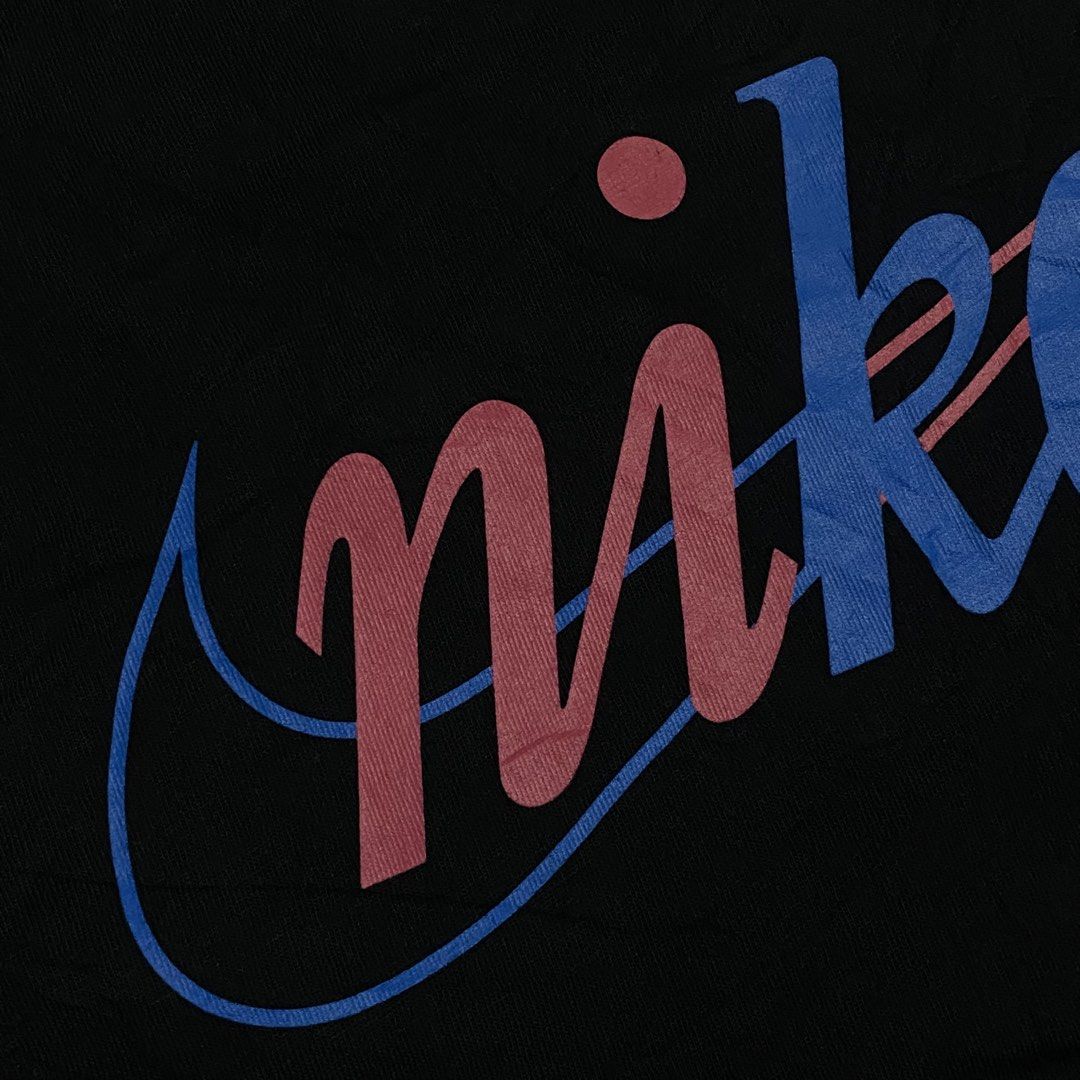 Nike (Category: Shirts) located in Mabalacat. Submitted by stellargarments (Listing ID 1468972953, Image 3). Description: Length : 24 Width : 19 Condition : 9/10 buong buo logo complete tags walang butas medjo lukot pa po very comfy & smooth on skin need wash fresh from bale.