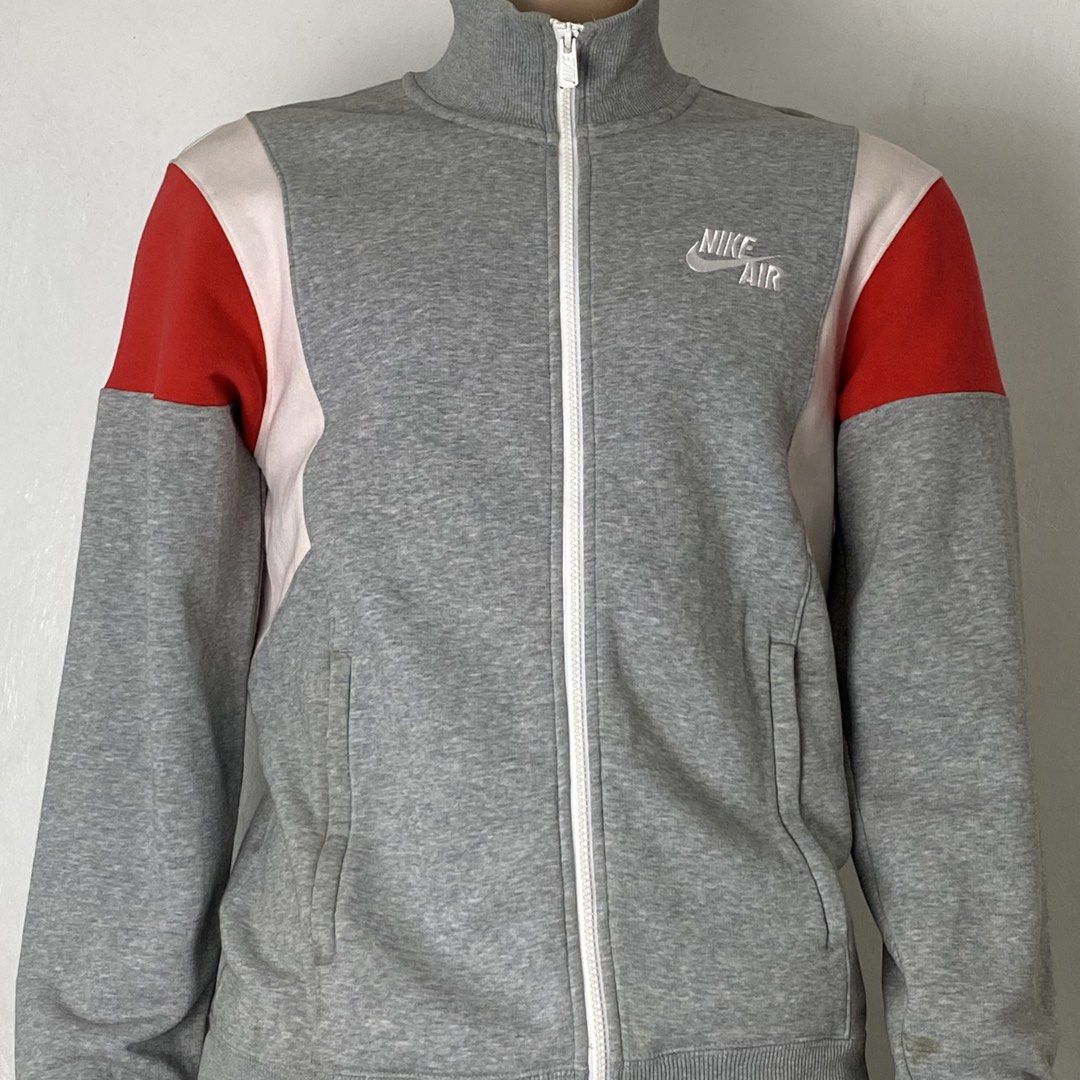 Nike👟 | Grey High Neck Sportswear Jacket (Category: Coats, Jackets and Outerwear) located in Bulacan. Submitted by orc.ph (Listing ID 1469061203, Image 3). Description: Nike👟 | Grey High Neck Sportswear Jacket Material Used: Cotton - Grey -Tri-Tone - Long Sleeve - High Neck - Zipper Lock - Double Pockets - Jacket - Streetwear - Sportswear - Casual ‎-Size: S -Width: 18 ‎-Length: 25.5 ‎ ‎Used Condition. Visible Flaws. ‎ ISSUE: Un/Washable Stains.