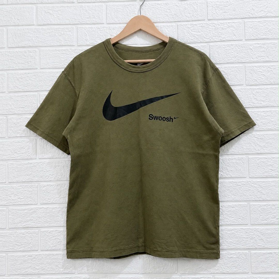 Nike & Swoosh t shirt (Category: Tshirts & Polo Shirts ) located in Taguig. Submitted by thriftstar2 (Listing ID 1468935501, Image 1). Description: W 19 L 25 Size M Color rate: 10/10 Good condition No issue.