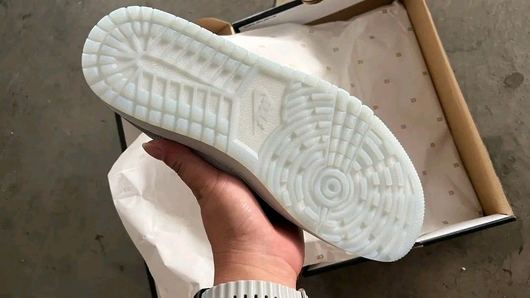 Nike air jordan mule golf (Category: Golf) located in Manila. Submitted by clevercrystal_254bfe (Listing ID 1469122978, Image 3). Description: All size are available Nike air jordan mule golf we ship Nationwide same day Delivery.