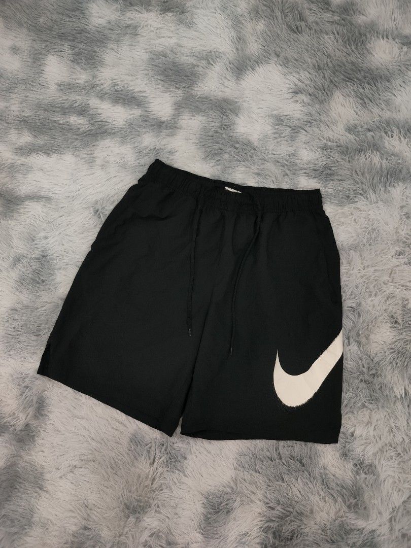 Nike Big Swoosh (Category: Shorts) located in Midsayap. Submitted by rogeandrei29987 (Listing ID 1469108928, Image 2). Description: 📌Nike Big Swoosh •L on tag •30-37 waist, 19.5 length, 12.5 LO •10/10 cr •No issue/As New MOP: Gcash Courier✈️: J&T Unli vouch/Vc with item Loc: Kabacan, North Cotabato❤️ .