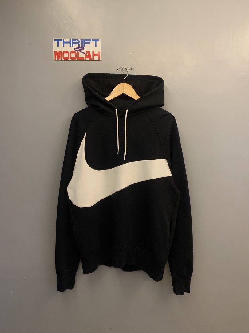 NIKE BIGSWOOSH HOODIE JACKET (Category: Hoodies) located in Cavite. Submitted by thrift2moolah (Listing ID 1468984753, Image 1). Description: NIKE BIGSWOOSH HOODIE JACKET Size L on tag 23/28 Excellent condition 9.5/10 Color rate - washable stain, needwash 1350 free shipping.