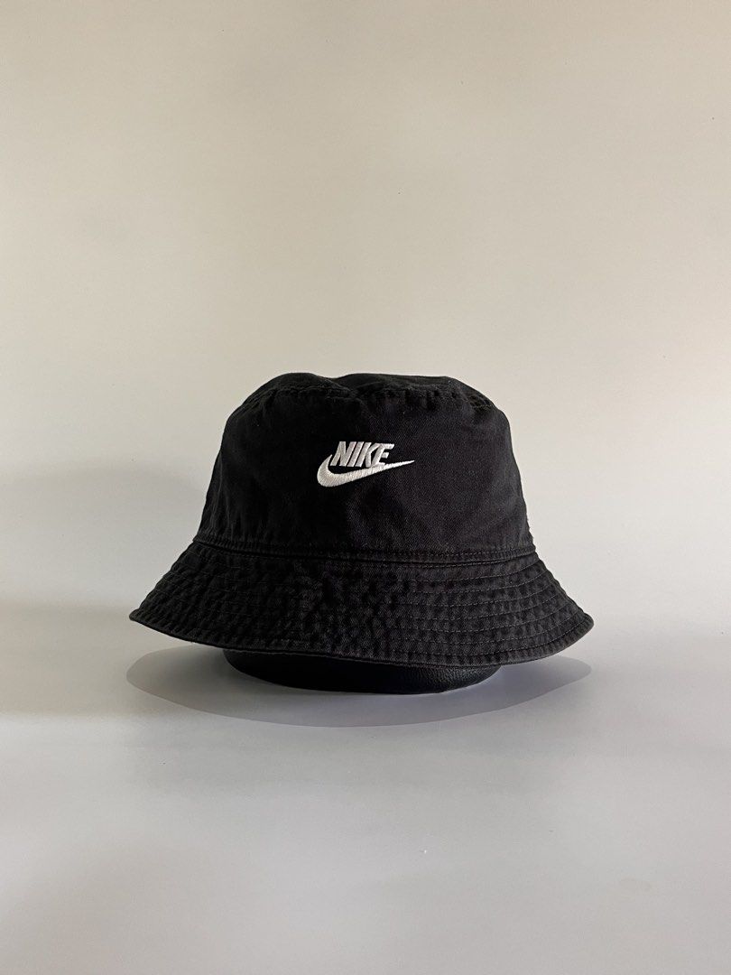 Nike Bucket Hat (Category: Caps & Hats) located in Malaybalay. Submitted by haulsome (Listing ID 1468994347, Image 1). Description: Nike Bucket Hat -No flaws/Like new -Features an embroidered Nike logo up front -Adult size, tagged L to XL, fits 57cm-60cm 550php, +sf.