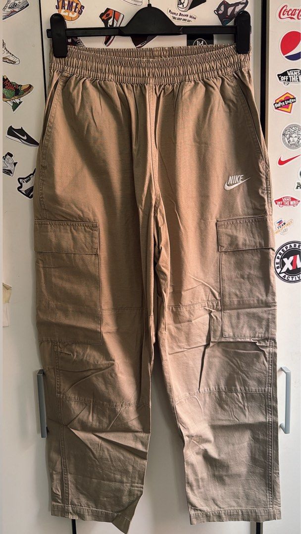 Nike Cargo Pants (Category: Trousers) located in Manila. Submitted by shawn_samaniego (Listing ID 1468970777, Image 1). Description: Size: Medium L - 36 W - strechable garter .