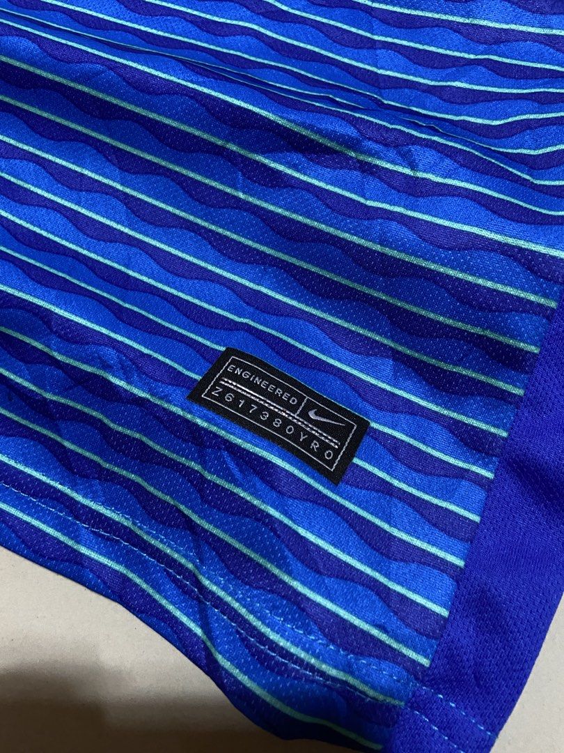 NIKE CBF BRASIL JERSEY (Category: Tshirts & Polo Shirts ) located in San Pablo. Submitted by tripnthrift15 (Listing ID 1468939763, Image 3). Description: NIKE CBF BRASIL SIZE LARGE ON TAG CUT WASHTAG GOOD CONDITION DIMES 21*28.