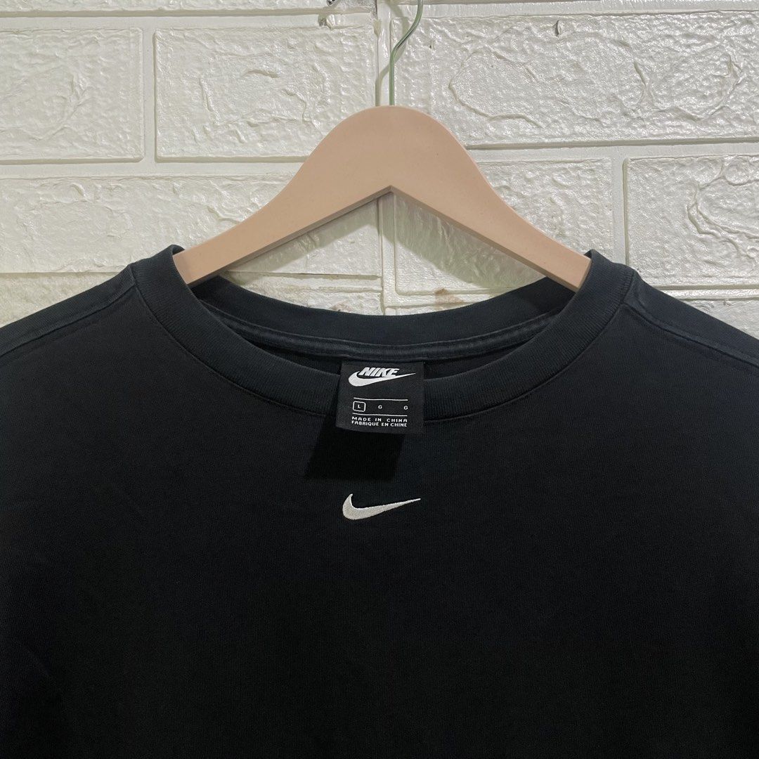 Nike Center Swoosh (Category: Tshirts & Polo Shirts ) located in Taguig. Submitted by thriftstar2 (Listing ID 1468937004, Image 3). Description: W 19 L 25 Size L on tag Color rate: 9/10 Good condition No issue.