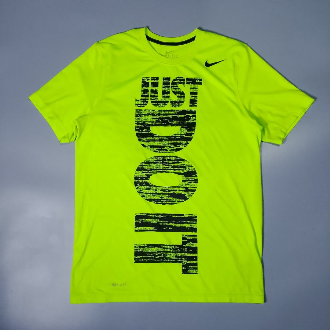Nike Dri Fit (Category: Activewear) located in Taguig. Submitted by 8kthrifter (Listing ID 1468932023, Image 1). Description: Nike Dri Fit 🏷️Tag size: Large ▪️Width: 20 ▪️Length: 28 ▪️Color Rate: 10/10 ▪️No issue ▪️Excellent to Asnew Condition.