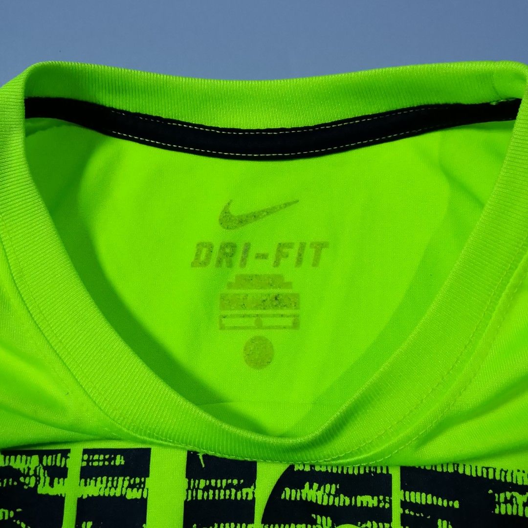 Nike Dri Fit (Category: Activewear) located in Taguig. Submitted by 8kthrifter (Listing ID 1468932023, Image 3). Description: Nike Dri Fit 🏷️Tag size: Large ▪️Width: 20 ▪️Length: 28 ▪️Color Rate: 10/10 ▪️No issue ▪️Excellent to Asnew Condition.