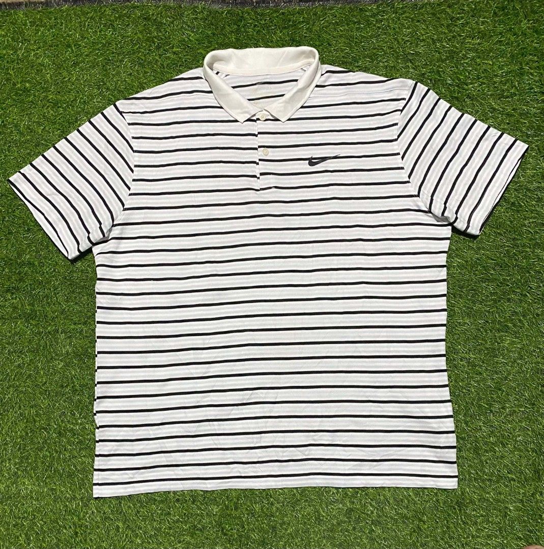 Nike Dri-Fit Golf Polo Shirt (Category: Tshirts & Polo Shirts ) located in Bacolod City. Submitted by belleza_030299 (Listing ID 1469100818, Image 1). Description: no issue Excellent Condition Dimes 23x 27 Ready to use.