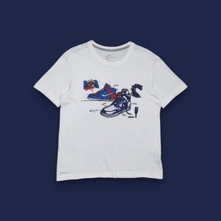 (Category: ) located in . Submitted by ejay.thrift.clothes (Listing ID 1469114355, Image 1). Description: .