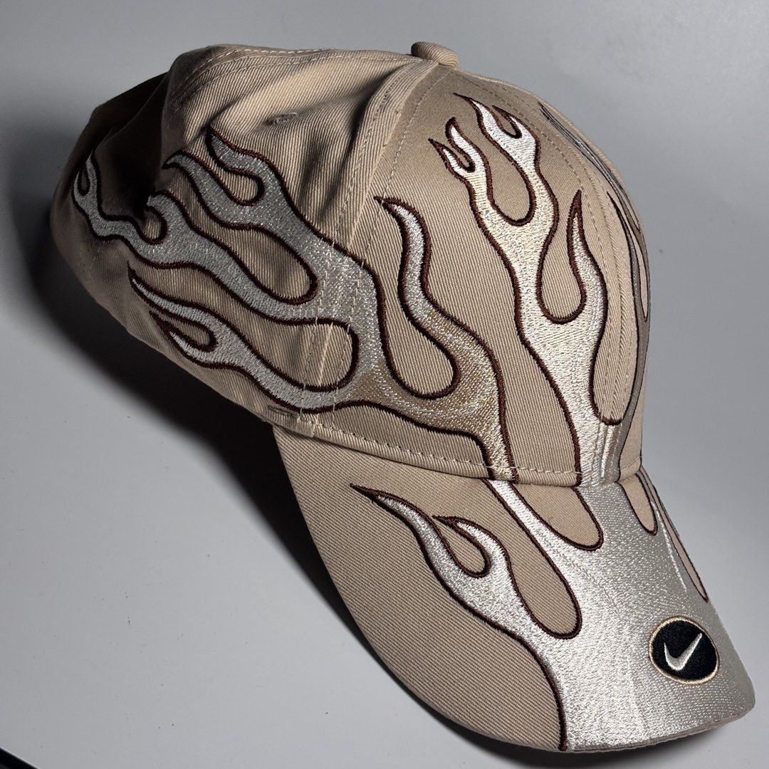 nike flames (Category: Caps & Hats) located in Manila. Submitted by caps4all_6710 (Listing ID 1469103445, Image 2). Description: .