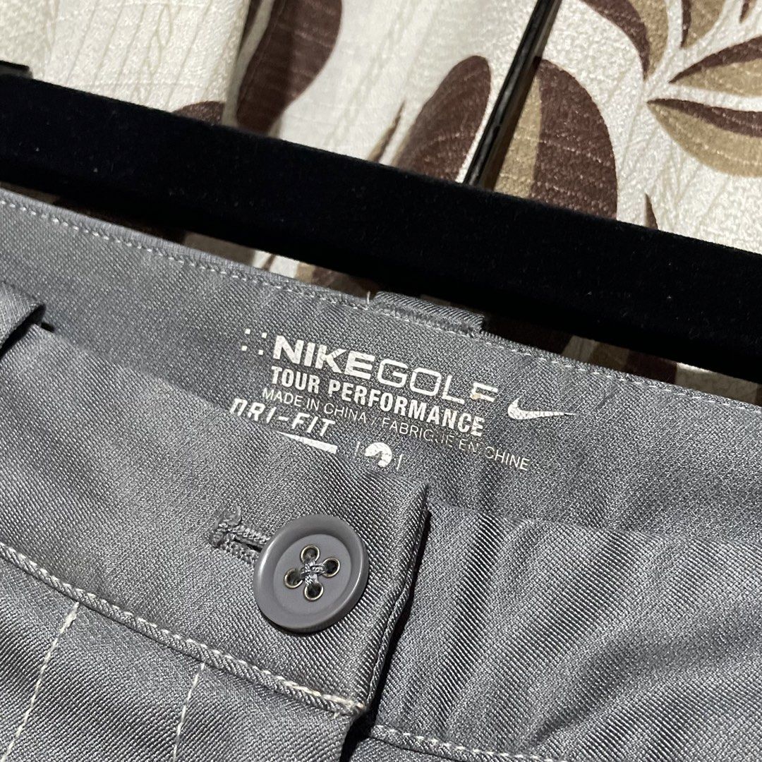 Nike Golf Performance Dri-FIT Pants (Category: Golf) located in Pandi. Submitted by 28hundreds (Listing ID 1469160566, Image 3). Description: Nike Golf Performance Dri-FIT Pants W 30 • L 37 • H 6.5 excellent condition, authentic matte slate grey see detailed pics to appreciate the piece. - 880 +sf bulacan.