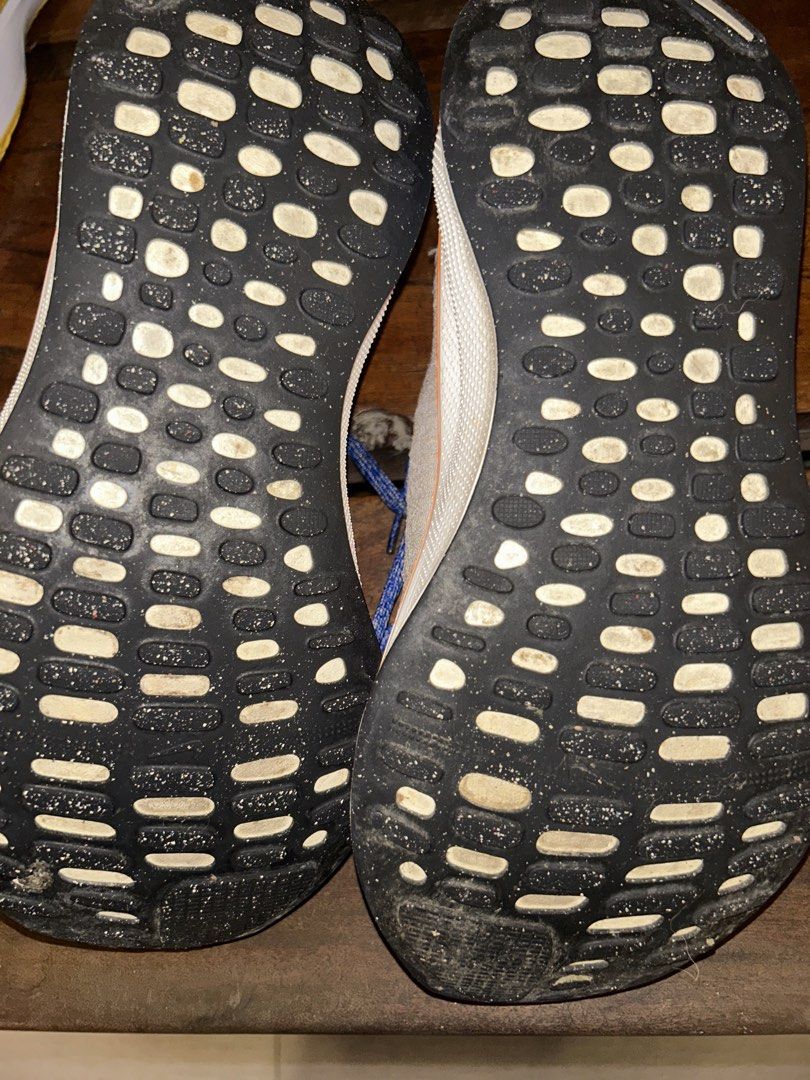 Nike Infinity Run 4 (Category: Other Sports Equipment and Supplies) located in Manila. Submitted by cardoodoo (Listing ID 1468933679, Image 2). Description: Size 10 Less than 15k mileage Good Condition, daily trainer Negotiable.