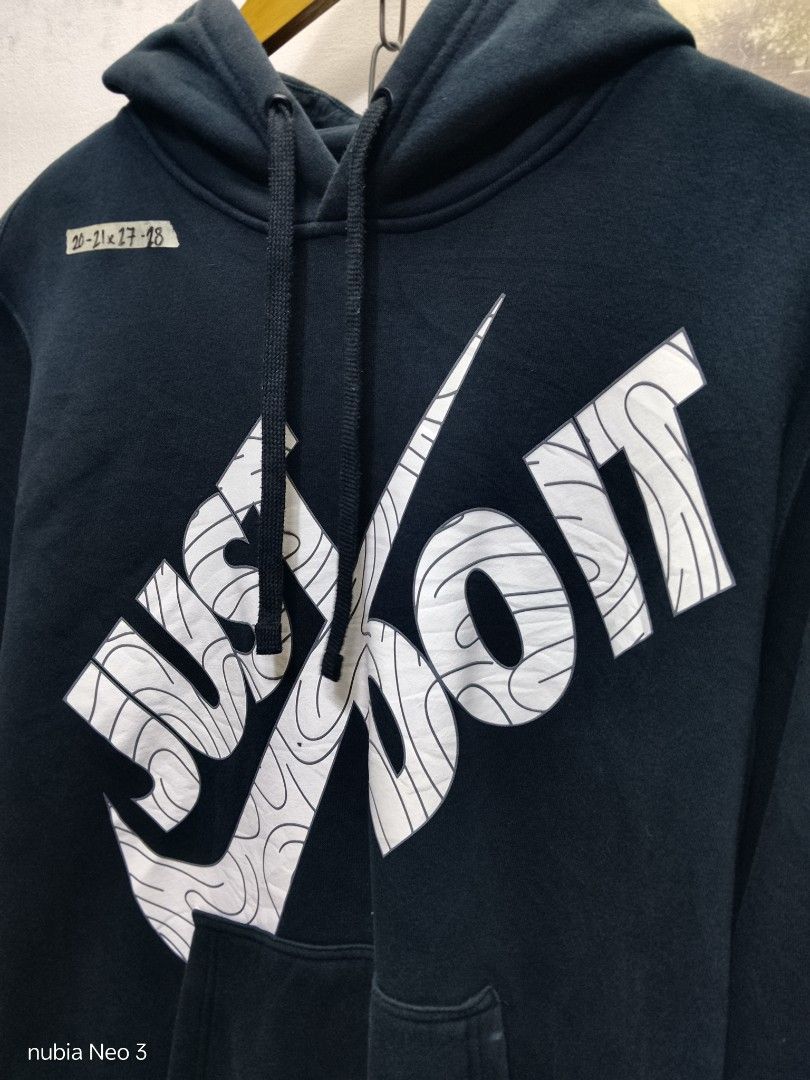 nike JDI hoodie (Category: Coats, Jackets and Outerwear) located in Valenzuela. Submitted by joshwrldselection (Listing ID 1469107731, Image 2). Description: medium - large excellent condition need wash only thrift..