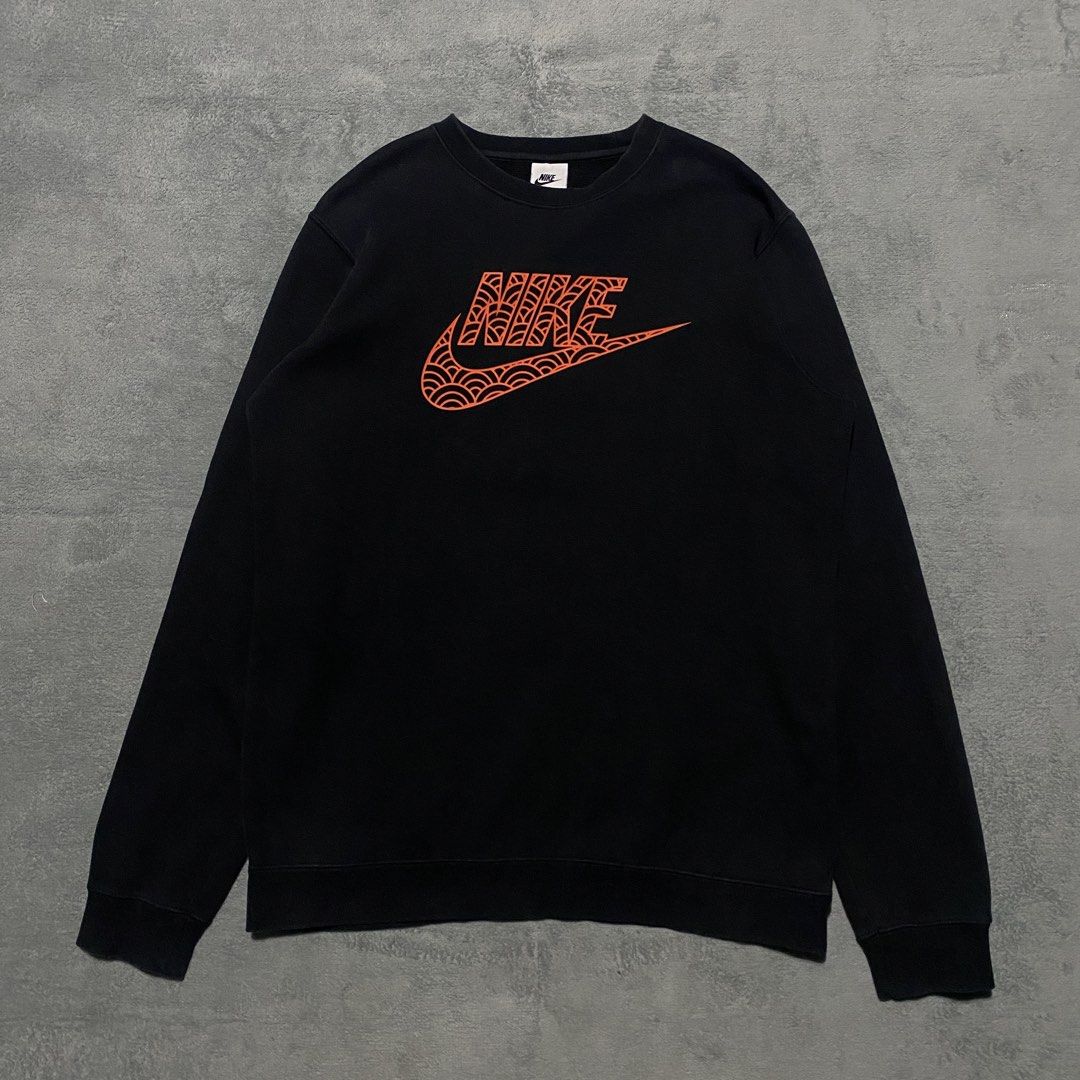 Nike JDI Pullover (Category: Hoodies) located in Cavite. Submitted by kali_galleria (Listing ID 1468936751, Image 2). Description: Available 🏷️ Nike JDI Sweater • Well-used Condition: 8.5 • Color rate: 8.5 • Width: 22 • Length: 27 • Best Fit: L • Issue: Sign of usage 🏷️250 + SF “Thrift with your fingertip👆🏼”.
