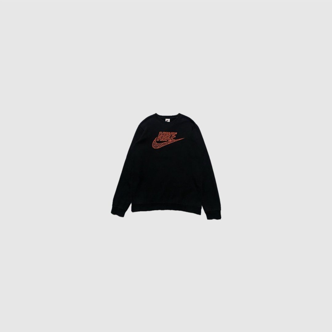 Nike JDI Pullover (Category: Hoodies) located in Cavite. Submitted by kali_galleria (Listing ID 1468936751, Image 1). Description: Available 🏷️ Nike JDI Sweater • Well-used Condition: 8.5 • Color rate: 8.5 • Width: 22 • Length: 27 • Best Fit: L • Issue: Sign of usage 🏷️250 + SF “Thrift with your fingertip👆🏼”.