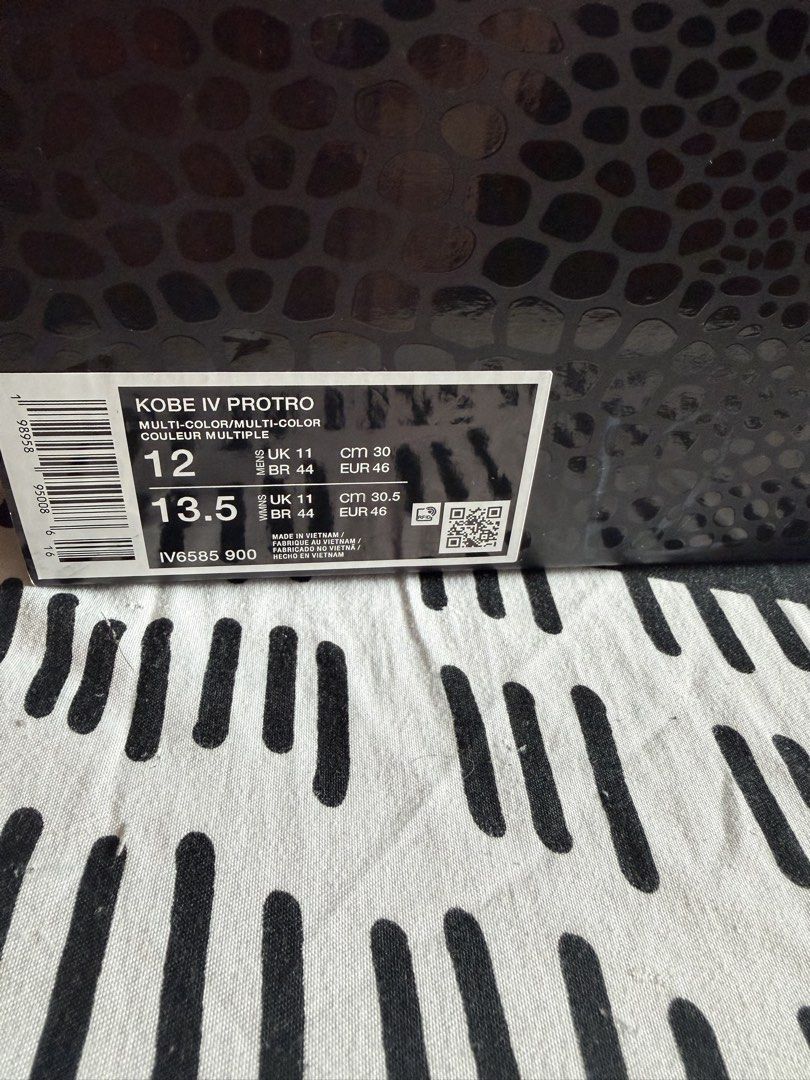 Nike Kobe IV Protro Draft Pack “Timberwolves” (Category: Sneakers) located in Mandaluyong City. Submitted by uhb_ses_iv_kuh_m_phul_siv (Listing ID 1468933376, Image 2). Description: - Brand: Nike Kobe IV Protro - Colorway: Timberwolves - Size: Men's US 12 - Condition: Brand new / Unworn (straight from store drop) - Inclusions: Original box, special packaging, and Titan receipt - Authenticity: 100% guaranteed, bought locally.