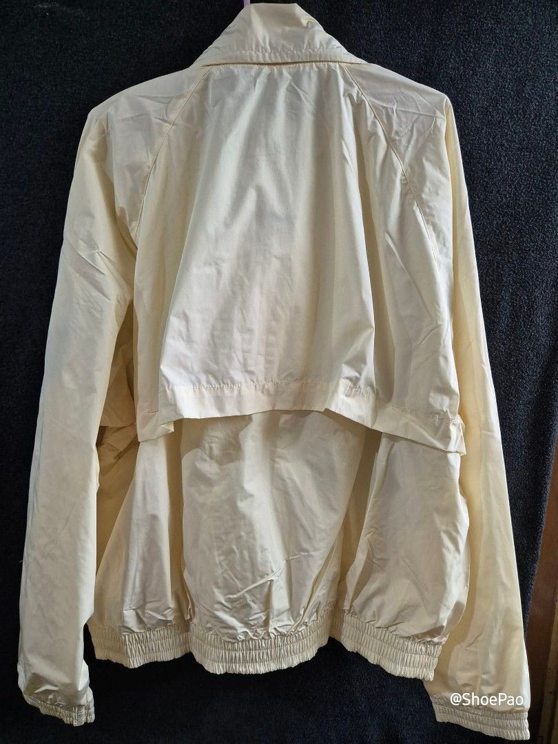Nike Men's Swoosh Woven Jacket (Category: Hoodies) located in Caloocan City. Submitted by shoepao2024 (Listing ID 1469022525, Image 2). Description: Nike Men's Swoosh Woven Jacket - Coconut Milk Xtra Large on tag 950 pesos only Onhand Original Gcash/Bank Transfer/Maya Brgy 168, North Caloocan Shipping Nationwide, add SF PM for Inquiries.
