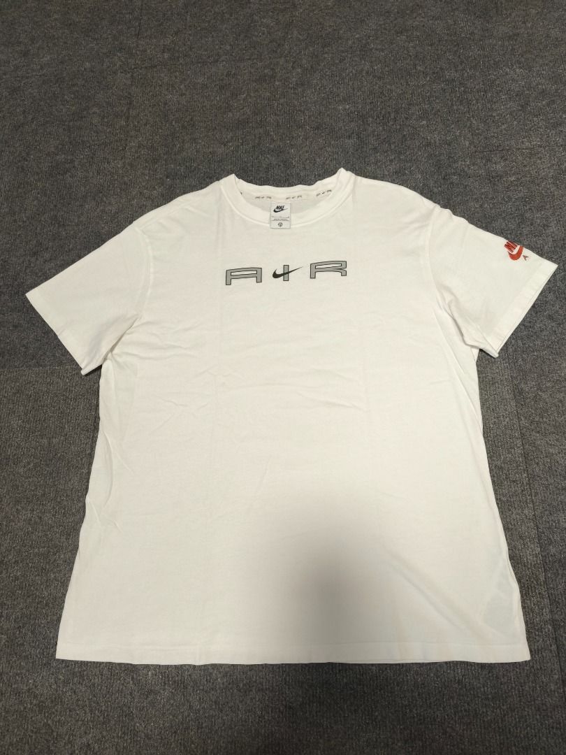 Nike men's white tee, medium (Category: Tshirts & Polo Shirts ) located in Imus. Submitted by sellinthrift (Listing ID 1468987578, Image 1). Description: PRE-LOVED / DECLUTTERING SALE 🏷️ Nike men's white tee Quick Details: • Size: Medium • Condition: 7/10 • Inclusions: T-shirt only • Issue/Notes: Pre-loved, good condition Price: ₱245+SF (Slightly negotiable for quick pickup) Pm for more details .